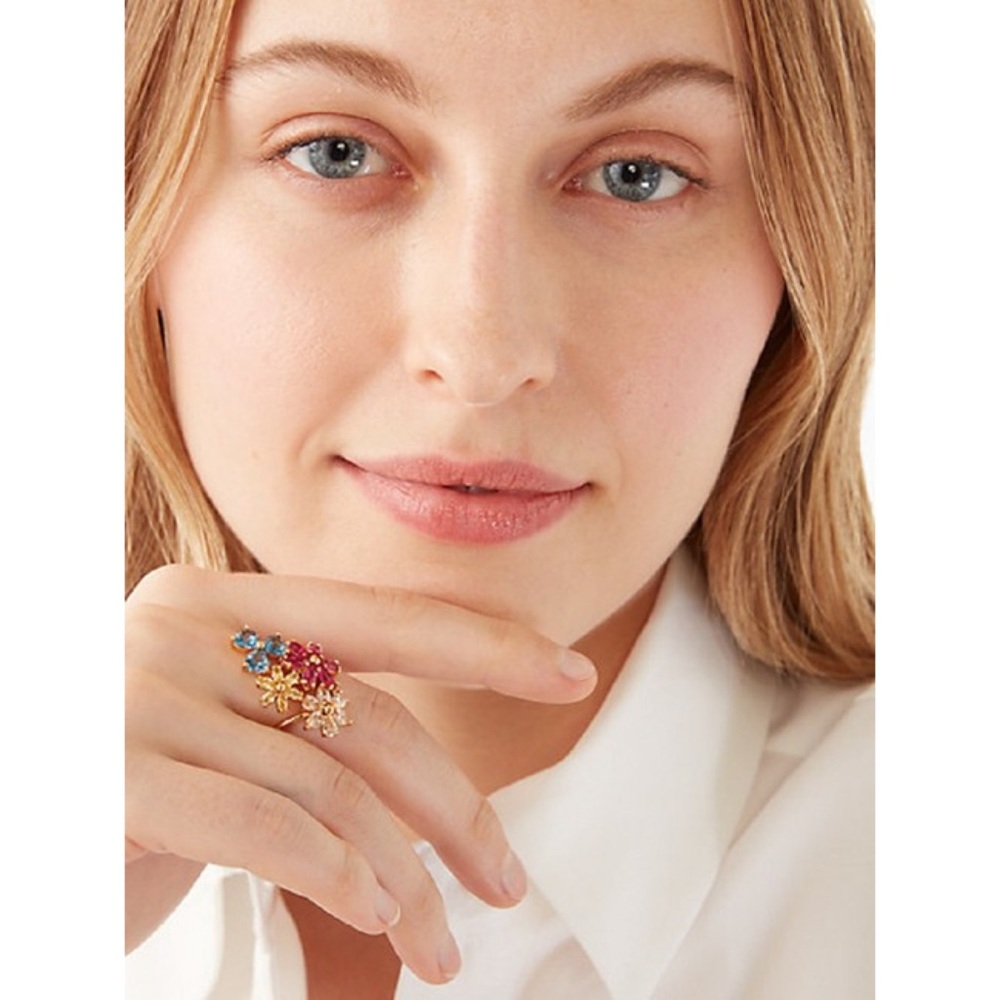 KATE SPADE • First Bloom Crystal Flower Statement Ring - Picture 4 of 5